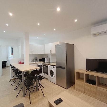 T3 Renove Avec Cour, Intra Muros אביניון מראה חיצוני תמונה