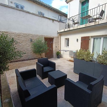 T3 Renove Avec Cour, Intra Muros אביניון מראה חיצוני תמונה
