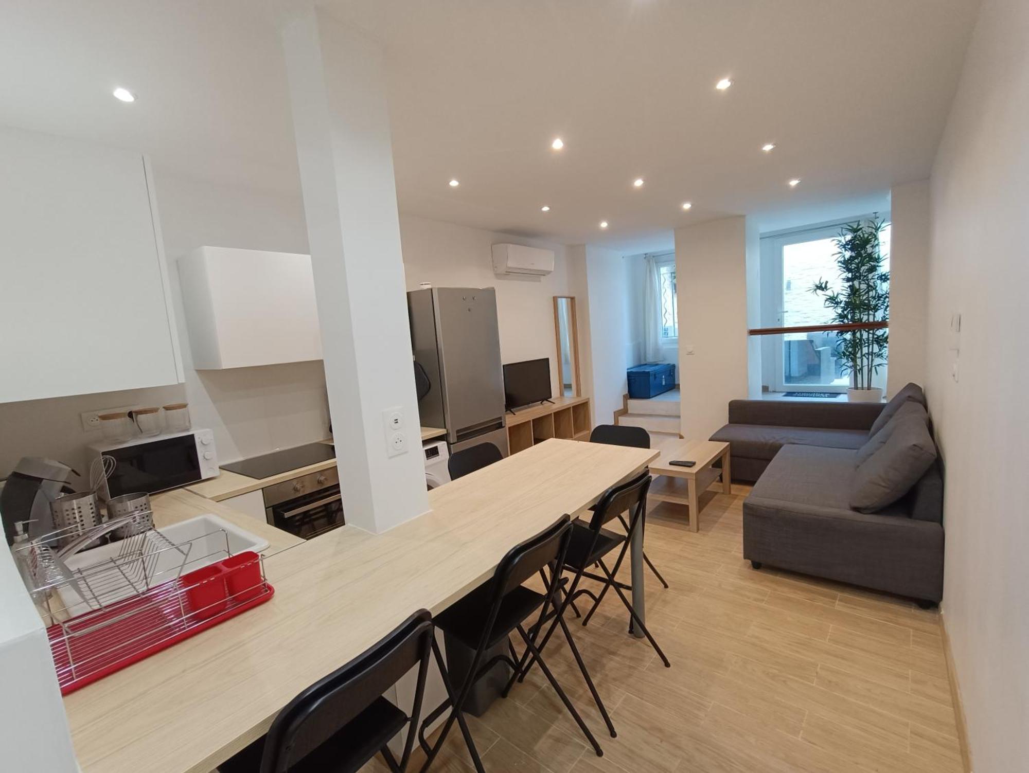 T3 Renove Avec Cour, Intra Muros אביניון מראה חיצוני תמונה