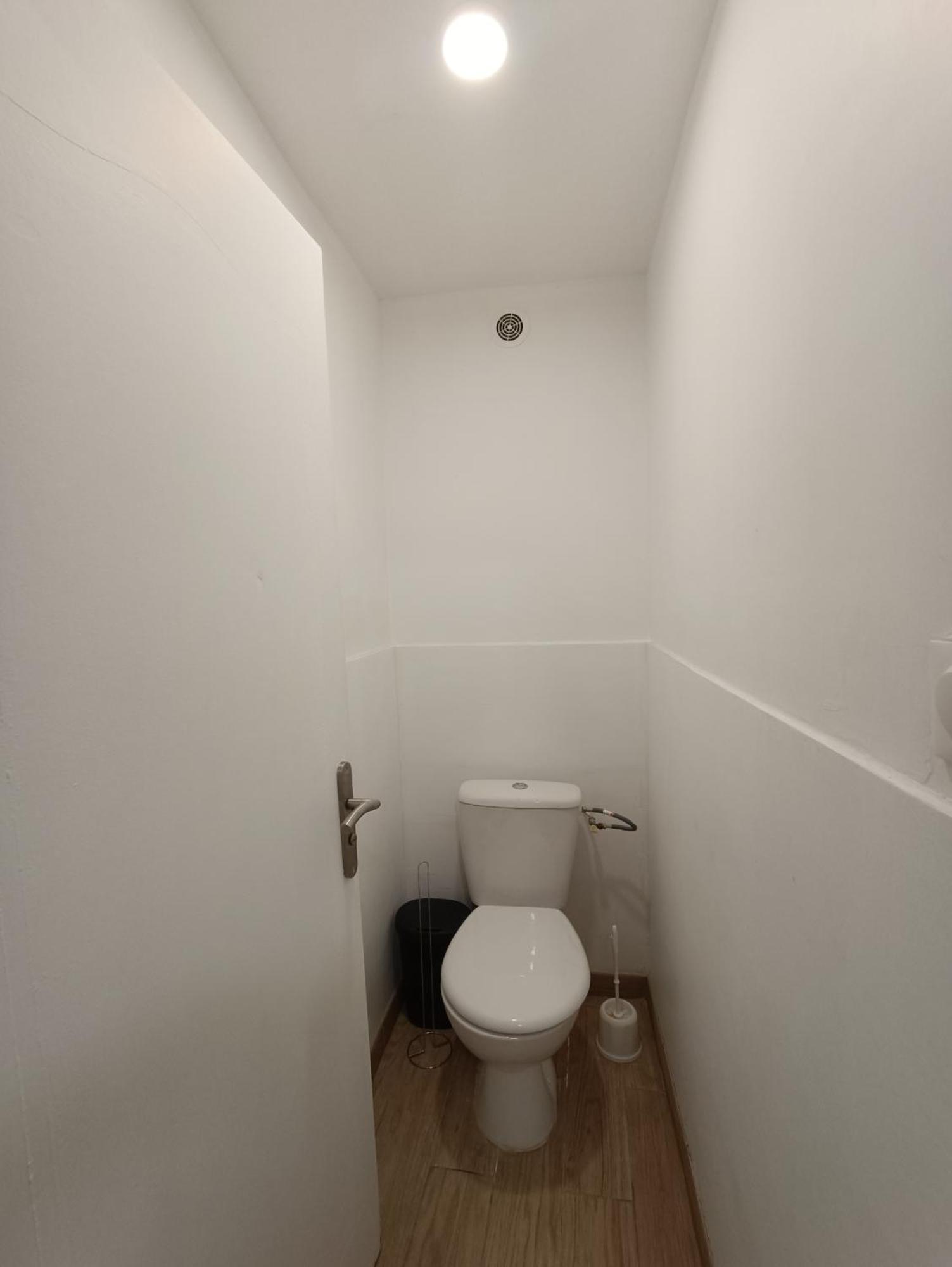 T3 Renove Avec Cour, Intra Muros אביניון מראה חיצוני תמונה